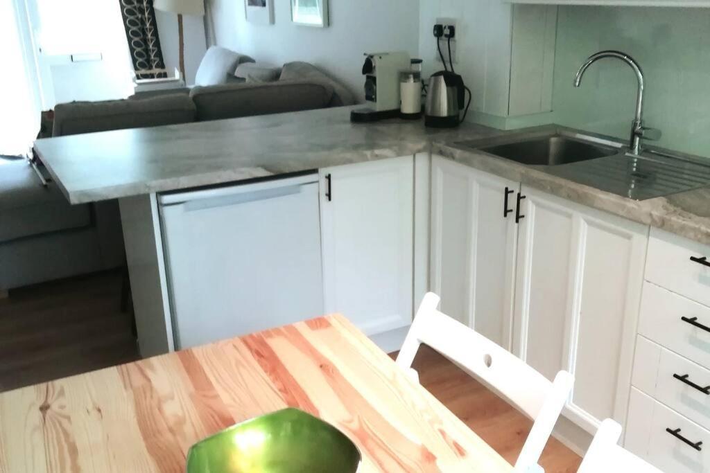 2 Bed Villa With Full Use Of Site Facilities New Quay Kültér fotó